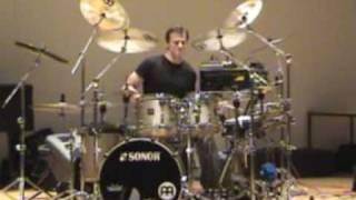 Thomas Lang - The craziest and the greatest drum solo ever (Hi Hats)