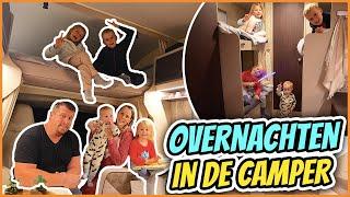 EERSTE KEER OVERNACHTEN iN ONZE NiEUWE CAMPER | Bellinga Vlog #2659