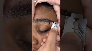 khud ka eyebrows kaise kare simple way/) how to do yourself eyebrows shap//