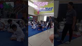 DONE WITH STRETCHING EXERCISES  GOOD JOB KIDS #taekwondodemo #martialarts #andrea #taekwondolife