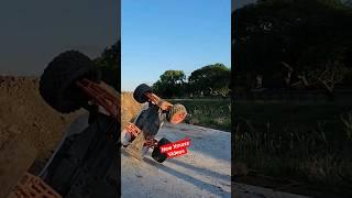 TRAXXAS XMAXX EXTREME VIDEOS CRASHES OUT CONTROL 