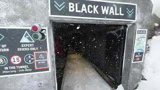 Glacier 3000: Skiing the Black Wall on a white day (incl. tunnel)