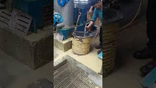 Fine screen stuck up due to gums #papermachine #papermachinery