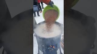 Готовим кашу и щи в казанах #русскаякухня