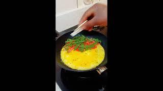 the breakfast squad feta, tomato and avocado omelette#tendies #viralvideo #food #cooking