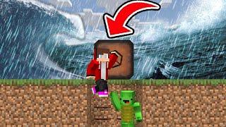 Tsunami vs Security House Base In Minecraft JJ and Mikey challenge (Maizen Mizen Mazien)