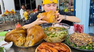 NGUYÊN CẢ XÓM KÉO ĐẾN QUAY TRỰC TIẾP XEM NGA SUMO CÓ ĂN HẾT TÔ BÚN BÒ VÀ ĐÙI GIÒ HEO SIÊU TO KHÔNG