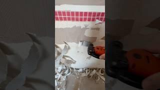 Easy painted wallpaper removal #diy #wallpaper #homeimprovement