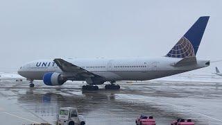 Los Angeles (LAX) ~ Chicago (ORD) - United Airlines - Boeing 777-200 - Full Flight