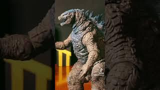 Godzilla trying to relieve stress for minus one #monstermovies #actionfigures #godzillla #toho￼