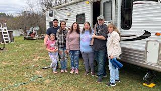 Our trailer has Arrived!!!The Hillbilly Kitchen - Down Home Country Cooking is live!