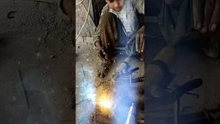 new method of welding of Pakistani welder || new welding technique #shorts #viral