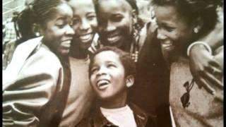 ZIGGY MARLEY & THE MELODY MAKERS - Children playing in the street (1982 Shanachie)