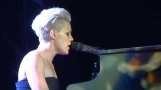 P!nk "The Great Escape" @O2 Arena in London 24/04/13