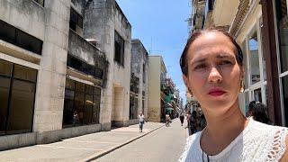 Se extraña a turistas y cubanos caminar por la calle Obispo en La Habana