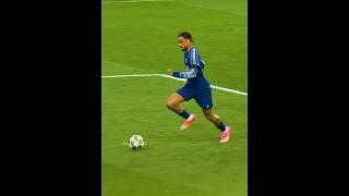 Dembele Shows How To Score 