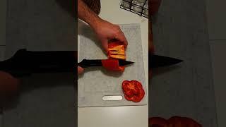 Cutting Bell Pepper in Seconds! #Cooking #Kitchen #shorts #food #paprika