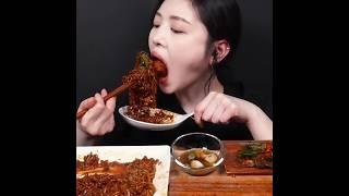 Black Bean Noodles, Egg, Kimchi & Grilled Tripe️ #asmr #mukbang #satisfying #food@EatwithBoki