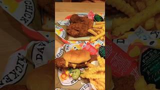 Dave's HOT Chicken #food #daveshotchicken #review