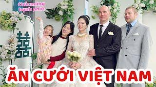 Thuy and her mother went to a wedding with a fellow countryman - Thuy Jyri Family Finland