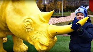 Прогулка в парке Буратино. Животные для детей.