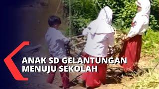 Viral, Anak SD Sebrangi Sungai Demi Capai Sekolah