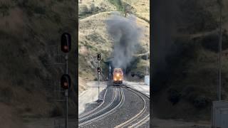 Coming right at you #tehachapi #tunnel5