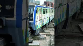 Chongqing Light Rail 5 second Track Change #discoverchina #travel #chinatourism #chinatravel