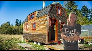 Woman builds Unique Tiny house using recycled materials in Canada.