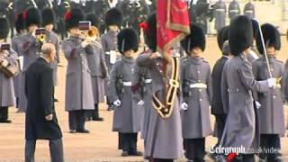 Queen gives ceremonial welcome to President Gul of Turkey