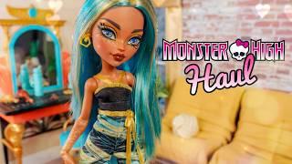 Monster High Haul : Cleo’s Vanity, Buried Secrets, Skullitimate Secrets Monster Mysteries