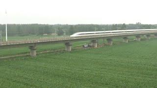 China Tests High Speed Trains with Passing Speed of 420 km per Hour