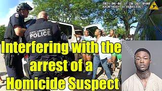 Mob Clashes with Police During Arrest of Murder Suspect!