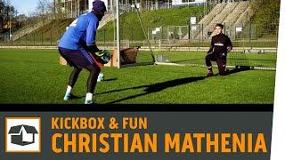 Torwart-Tutorial mit Christian Mathenia | Hamburger SV | Fun-Challenge | Kickbox