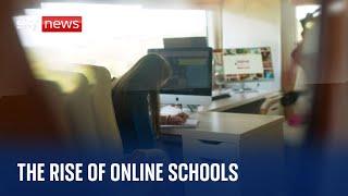 Online learning: Teen describes why she left 'hellhole' school to learn online