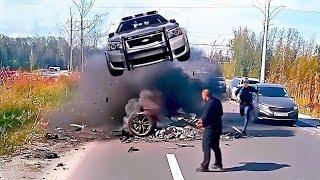 100 Shocking Car Crashes of Idiots In Cars Got Instant Karma You Wouldn't Believe if Not Filmed #33