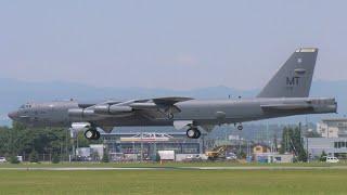 アメリカ空軍 戦略爆撃機 B52ストラトフォートレスが横田基地へ飛来 U.S.AirForce YokotaAirBase B-52H Stratofortress