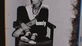 PALAYE ROYALE - Lonely (Lyrics)