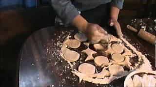 Misty's Country Cooking with Southern Fried Steak, Bicuits,&Gravey.wmv