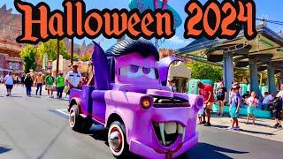 Halloween Disneyland California Adventure, Cars Land, Radiator Springs, Mater’s - August 2024