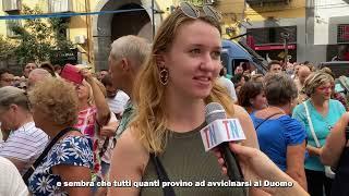 Il miracolo di San Gennaro visto con gli occhi dei turisti - TUTTONOTIZIE