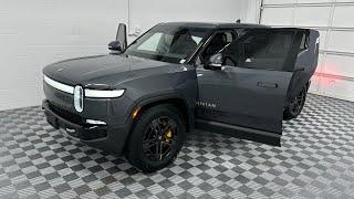 2022 Rivian R1T Launch Edition (XYZ Motors)