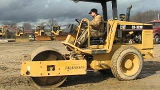 Cat CS 323C Compactor