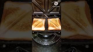 Bread butter on sandwich maker #shorts #bread #butter #breadbutter #sandwichmaker #foodvlogger
