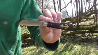 Bushcraft an emergency axe handle with the Otter Anchor Knife (carbon steel)