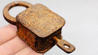 Very Rusty Old Padlock Restoration. What was inside shocked me