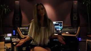 Lexi & The Jetsetters Visit Universal Mastering Studios