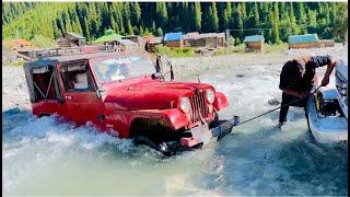 Thrilling Adventure | 4x4 Jeep Stuck in Neelum Valley Waters Near Pakistan-India Border