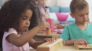 Montessori vs  Traditional Education