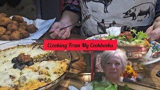 Vintage Jiffy Cookbook/ Jiffy Impossible Taco Bake and Jiffy Corn Fritters!